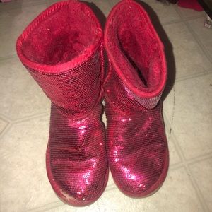 Hot pink uggs